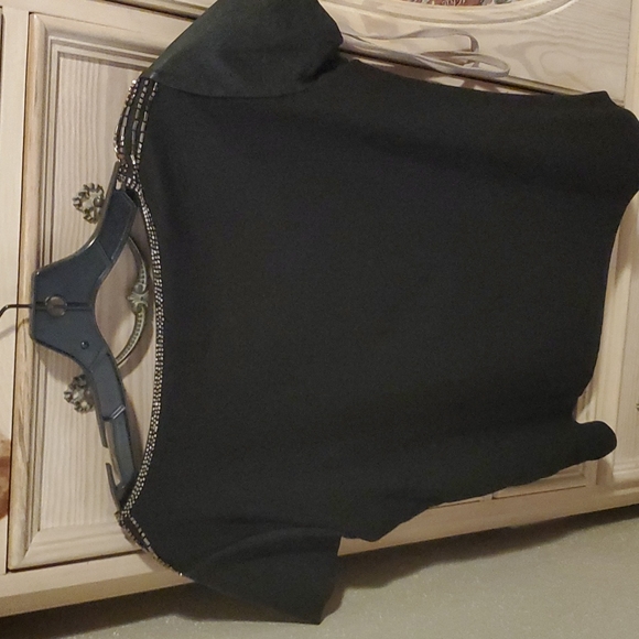 Black Sequin Shoulder Blouse - Picture 2 of 4